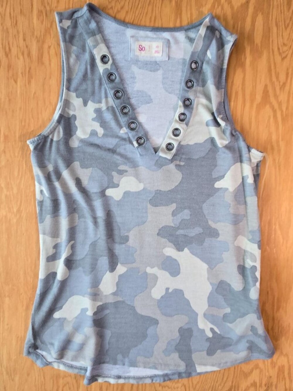 Y2K Blue Camo Grommet V Neck Tank Top XS Soft Grunge Indie Sleaze Camouflage